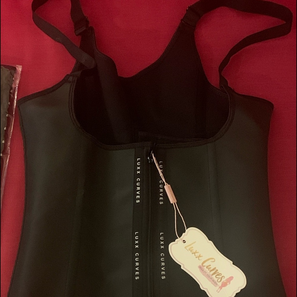 Waist trainer